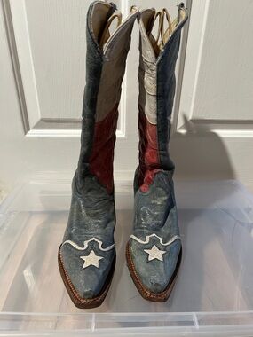 Classic Tri-Color Women's Western Heeled Boots - Blue, Red, White